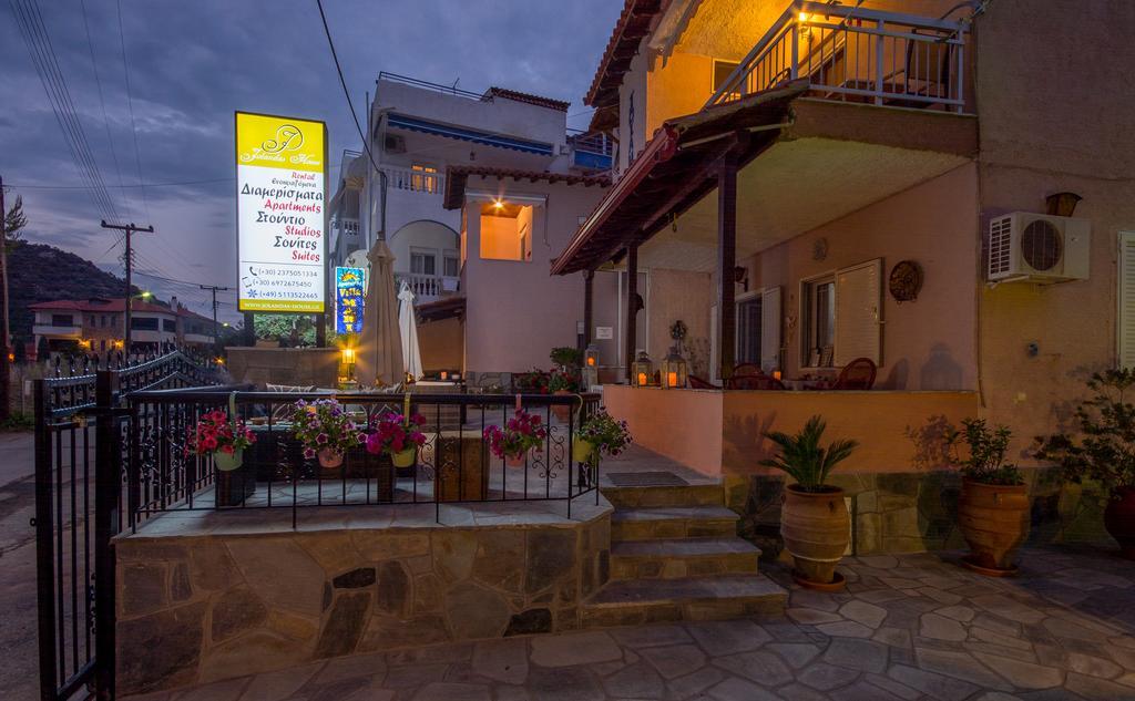 Jolandas House Toroni Luaran gambar